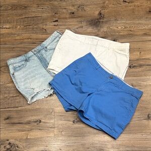 Old Navy Women's Shorts Bundle of 3
